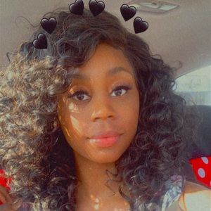 Meet your Posher, Antoinette
